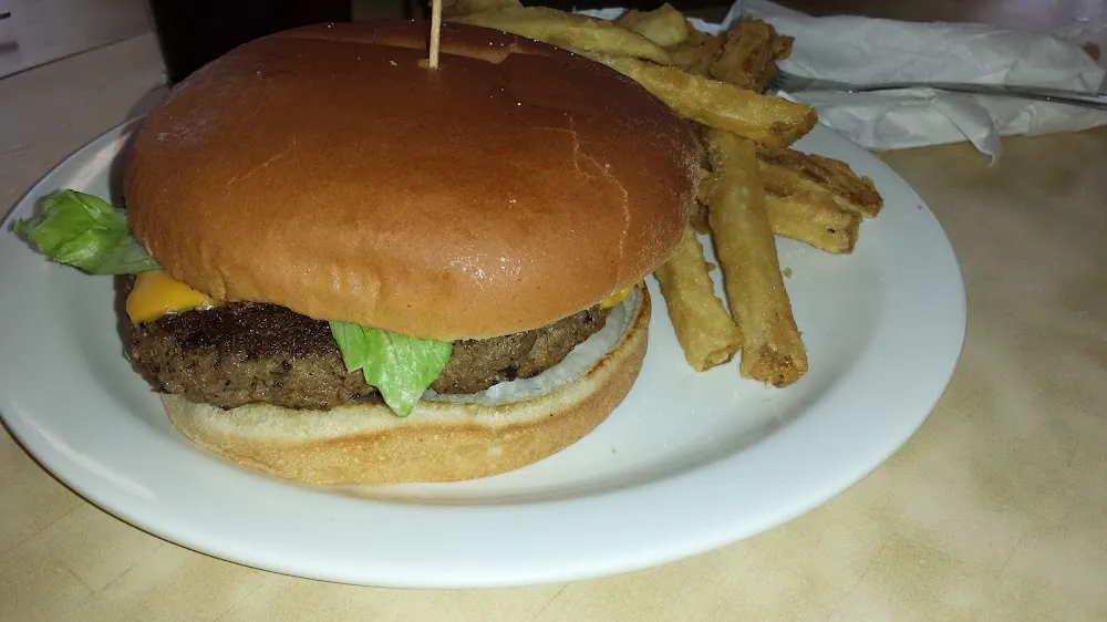 Jumbo Cheeseburger & Battered Fries